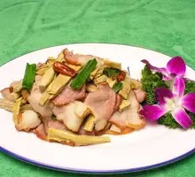 Dry Pot Tofu Skin with Preserved Pork