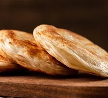 Golden Silk Tongguan Cake