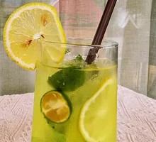 Crisp Green Lime Drink