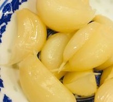 Sweet Pickled Garlic