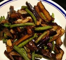 Eggplant and Green Bean Love