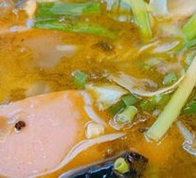 酸菜火腿肠米线