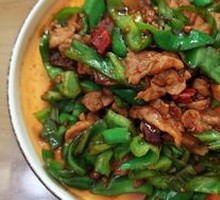辣子炒肉