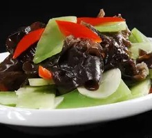 Bamboo Shoots Stir-Fried with Black Wood Ear Mushrooms