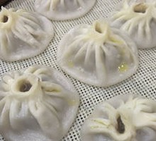 Three Delicacies Soup Dumplings