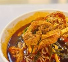 Fried Tofu with Spicy Oil Rice Noodles