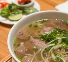 M5 Angus Beef • Train Head Rice Noodles