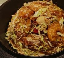 Shrimp Balls with Glass Noodles in Clay Pot