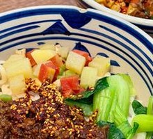 Spicy Pork Sauce Noodles