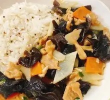 Wood Ear Mushroom and Pork Rice Bowl