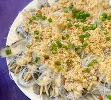 Steamed Clams with Garlic