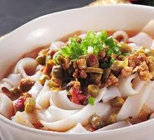 Sour Cabbage Noodle Soup