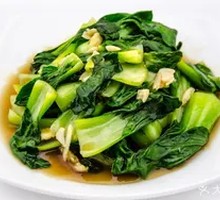 Stir-Fried Bok Choy with Crushed Garlic