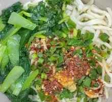 Qinba Oil-Poured Noodles