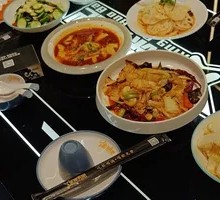 Shaanxi-style Stir-fried Lotus Root