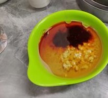 Three-in-One Sauce Bowl