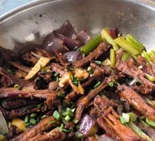 Dry Pot Duck Feet