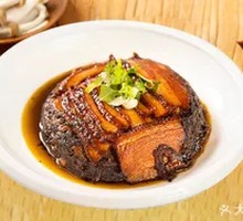 Preserved Vegetable Braised Pork