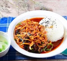 Fish-Flavored Shredded Pork Rice Bowl