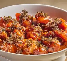 Braised Pig Trotter with Preserved Mustard Greens