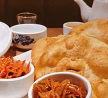 Oil Cake with Side Dish