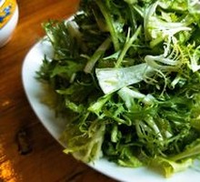 Stir-fried bitter lettuce salad