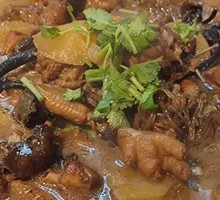 Chicken Stewed with Mushrooms