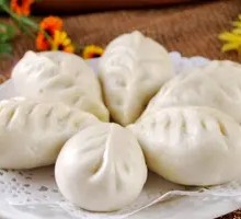 Spicy Pickled Cabbage Buns