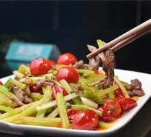 Sliced Beef with Green and Red Peppers
