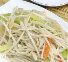 Fish Cake Stir-fried with Bean Sprouts