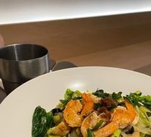 罗勒奶酪鲜虾意大利面