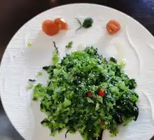 Stir-fried Wild Greens Salad