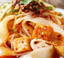 Wheat Gluten Noodles with Cold Rice Noodles