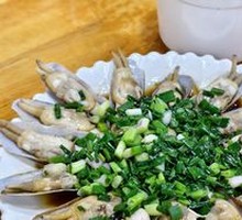 Scallion Oil Clams