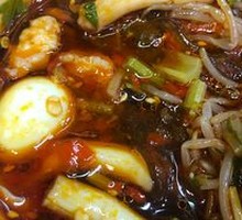 Shrimp Paste Hot Pot Noodles