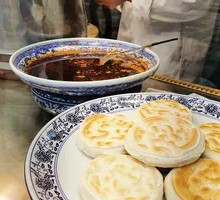 Roujiamo with White Flatbread