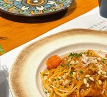 Traditional Italian Bolognese Spaghetti