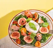 Fig and Prosciutto Burrata