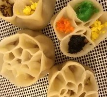 Ice Flower Pan-Fried Dumplings