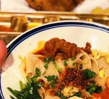 Oil-poured biangbiang noodles