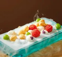 Pearls Falling on Jade Plate