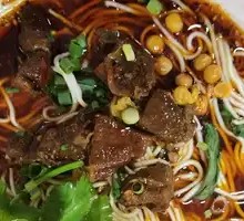 Beef and Intestine Double-Flavor Rice Noodles
