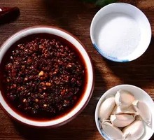 Mom's Spicy Chili Sauce in Flatbread