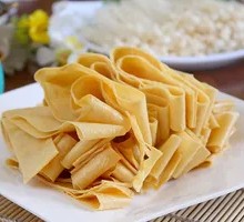 Oil-soaked tofu skin