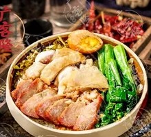 Steamed Chicken and Barbecue Pork Rice