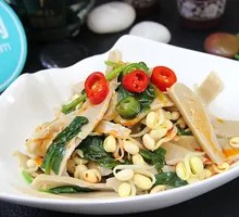 Bean Sprout and Wheat Gluten Salad