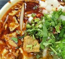 Clam and Snail Noodles