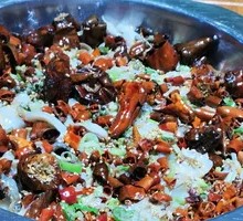 Stir-fried Catfish with Fish Fillet