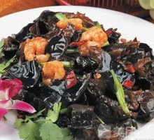 Black Fungus Stir-Fried with Pork