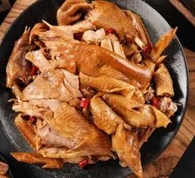 Lotus-Scented Braised Chicken